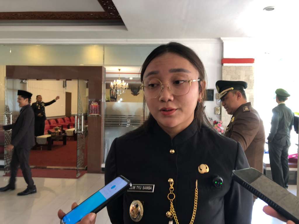 Wawali Kota Blitar, Elim Tyu Samba