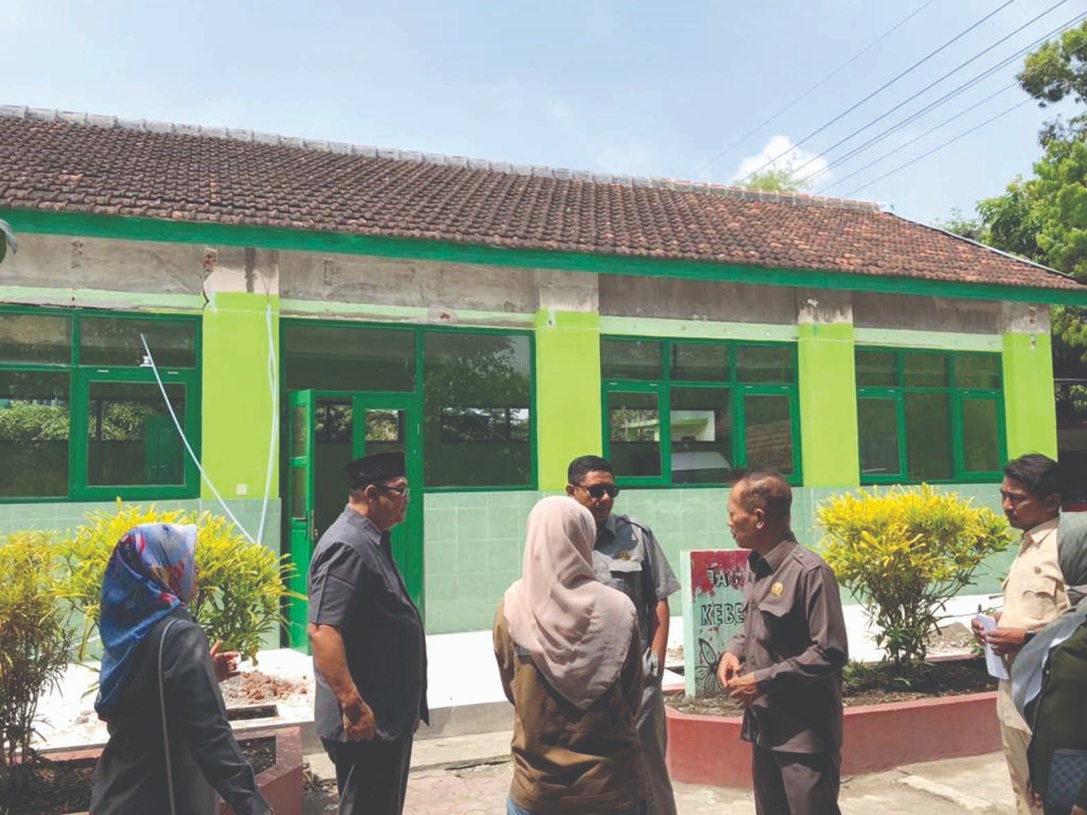 Sidak Bangunan Atap Teras SDN Bendo 1 Ambruk, Komisi I DPRD Kota Blitar Mulai Lakukan Investigasi Pekerjaan Proyek