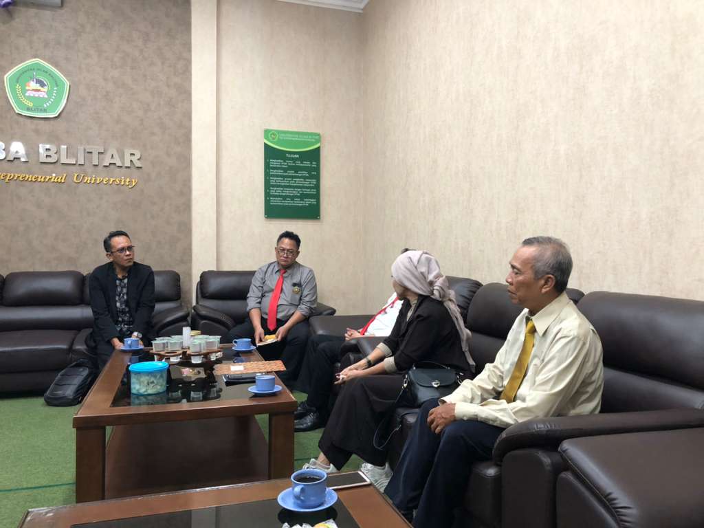 DPD HAPI Jatim dan Unisba Blitar saat membahas potensi kerja sama, kemarin (27/10).