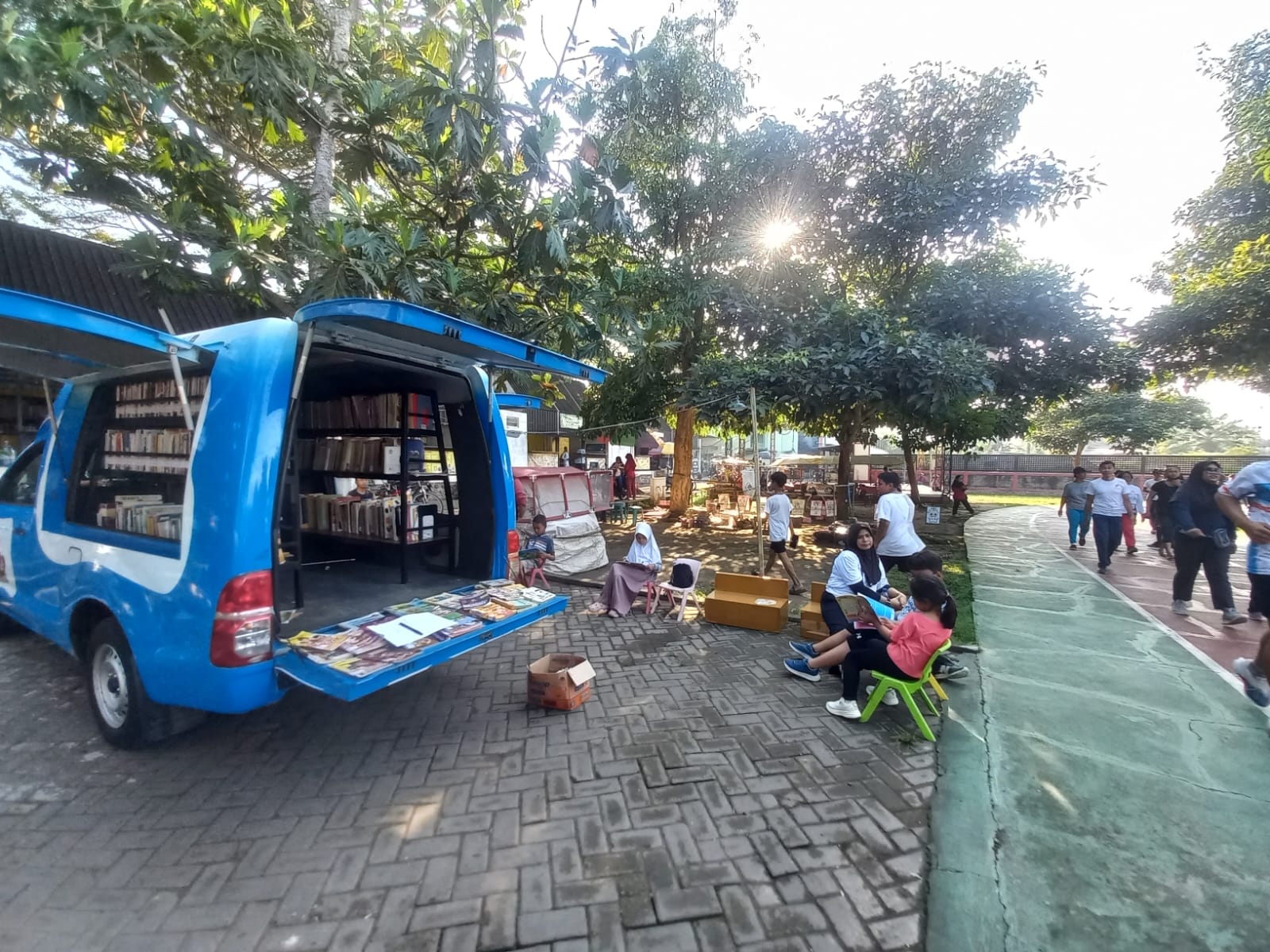 ANTUSIAS: : Layanan MPK juga buka lapak di Sport Center dan CFD Kota Blitar.