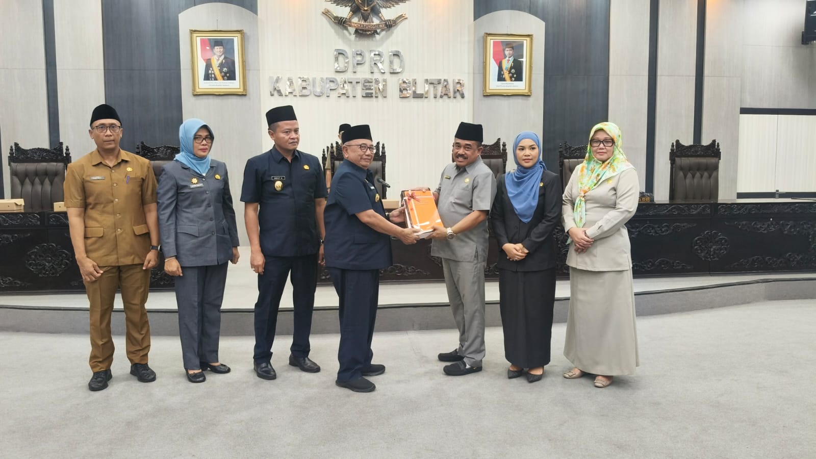 Bupati Blitar saat sampaikan Nota keuangan RAPD tahun 2026.