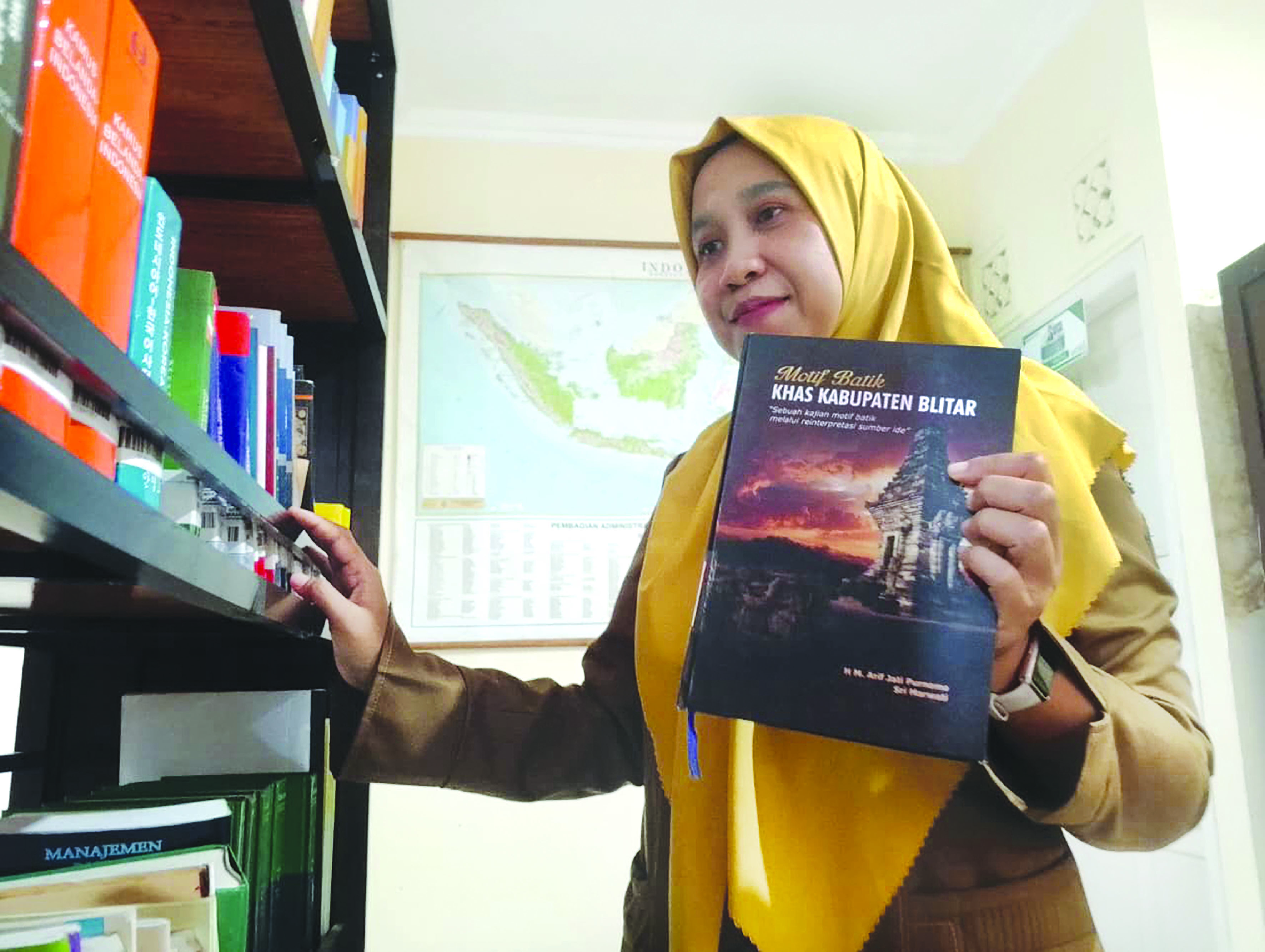 BERPROSES: Dispusip tengah berupaya menambahkan koleksi muatan lokal.