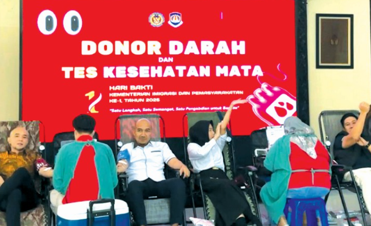 Imigrasi Blitar Gelar Donor Darah hingga Cek Kesehatan Mata Sambut Hari Bakti Kementerian Imigrasi dan Pemasyarakatan