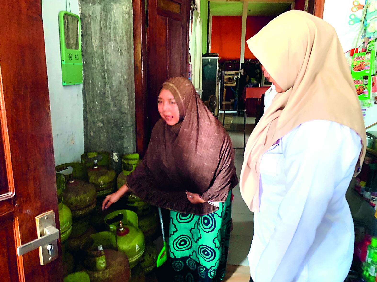 Antisipasi Kelangkaan Jelang Nataru, Polisi Sidak Pangkalan Gas Melon di Blitar, Ini Hasilnya