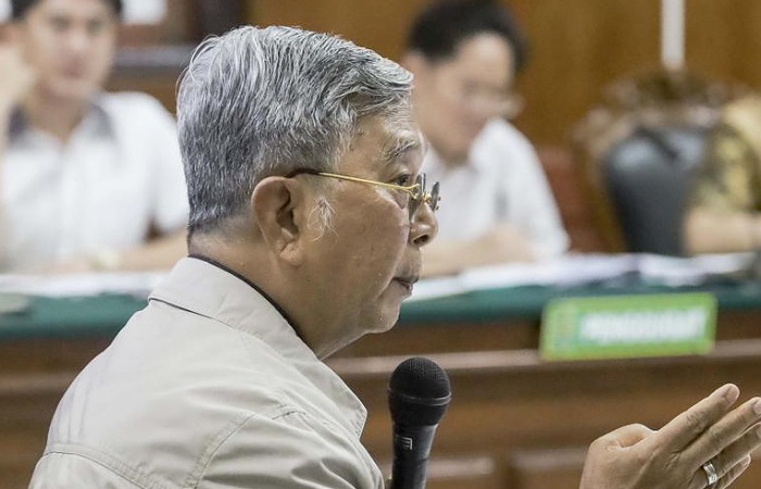 Prof. Dr. Nindyo Pramono sebagai ahli hukum bisnis yang dihadirkan PT Jawa Pos.