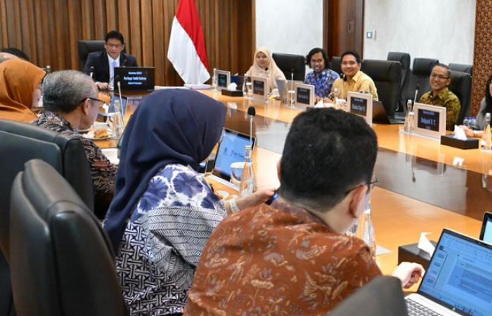 Tunjangan Fungsional Dosen mandek 18 tahun. Menkeu akui kondisi ini tak wajar dan masuk evaluasi total penghasilan dosen ASN.