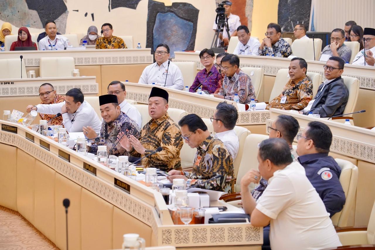 Menteri Nusron Dorong Penyusunan UU Administrasi Pertanahan Baru.