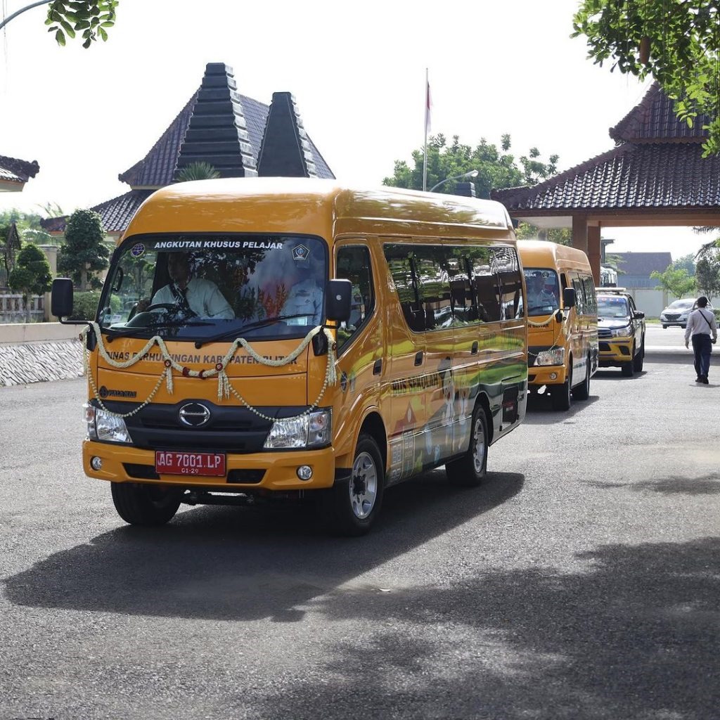 BERMANFAAT: Keberadaan bus sekolah sangat dibutuhkan oleh para pelajar di Kabupaten Blitar.