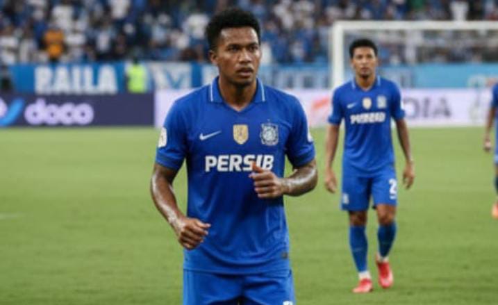Persib Bandung Makin Menggila! Comeback 3-1, Bobotoh Heboh, Bojan Bongkar Rahasia & Rumor Transfer Mewah Pecah!