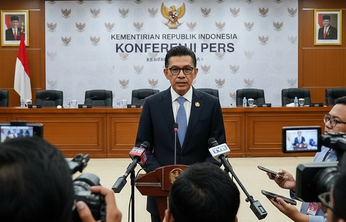 Rapel gaji pensiunan Desember 2025 ramai dibahas. PT TASPEN menegaskan belum ada keputusan pemerintah soal kenaikan maupun rapelan.