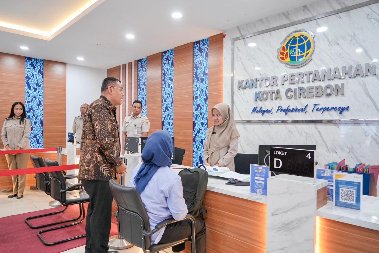 Wamen ATR/BPN Ossy Dermawan Tinjau Kantor Pertanahan Kota Cirebon, Pastikan Layanan Optimal