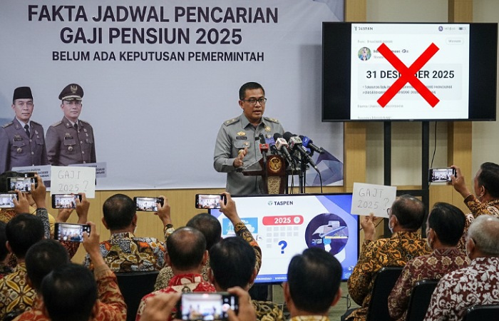 Isu pencairan gaji pensiun akhir 2025 viral. TASPEN menegaskan belum ada keputusan pemerintah soal jadwal pencairan maupun rapelan.