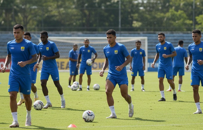 Persib Bandung disorot karena ambisi jadi raksasa baru Asia. Kedalaman skuad dan manajemen dinilai kunci prestasi berkelanjutan.