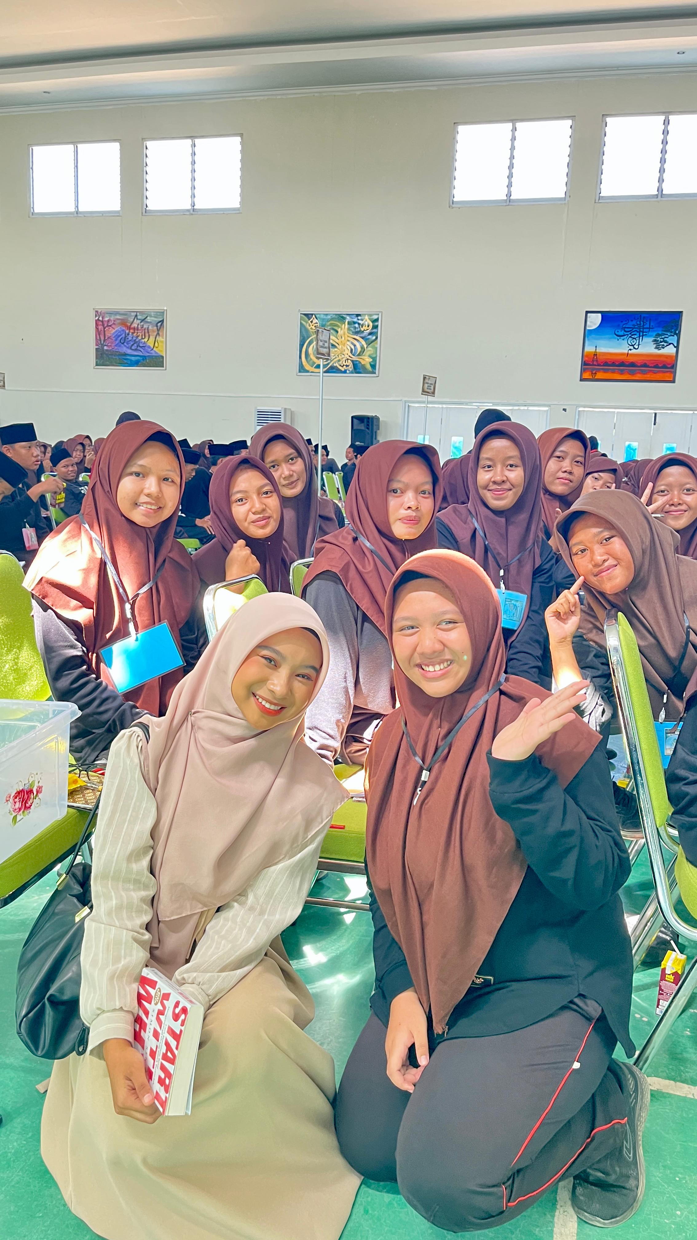 ULET: Mahira Diffa Rahma terus berbagi kepada generasi muda, khususnya kaum perempuan tentang pentingnya menyebarkan pesan positif melalui media sosial.