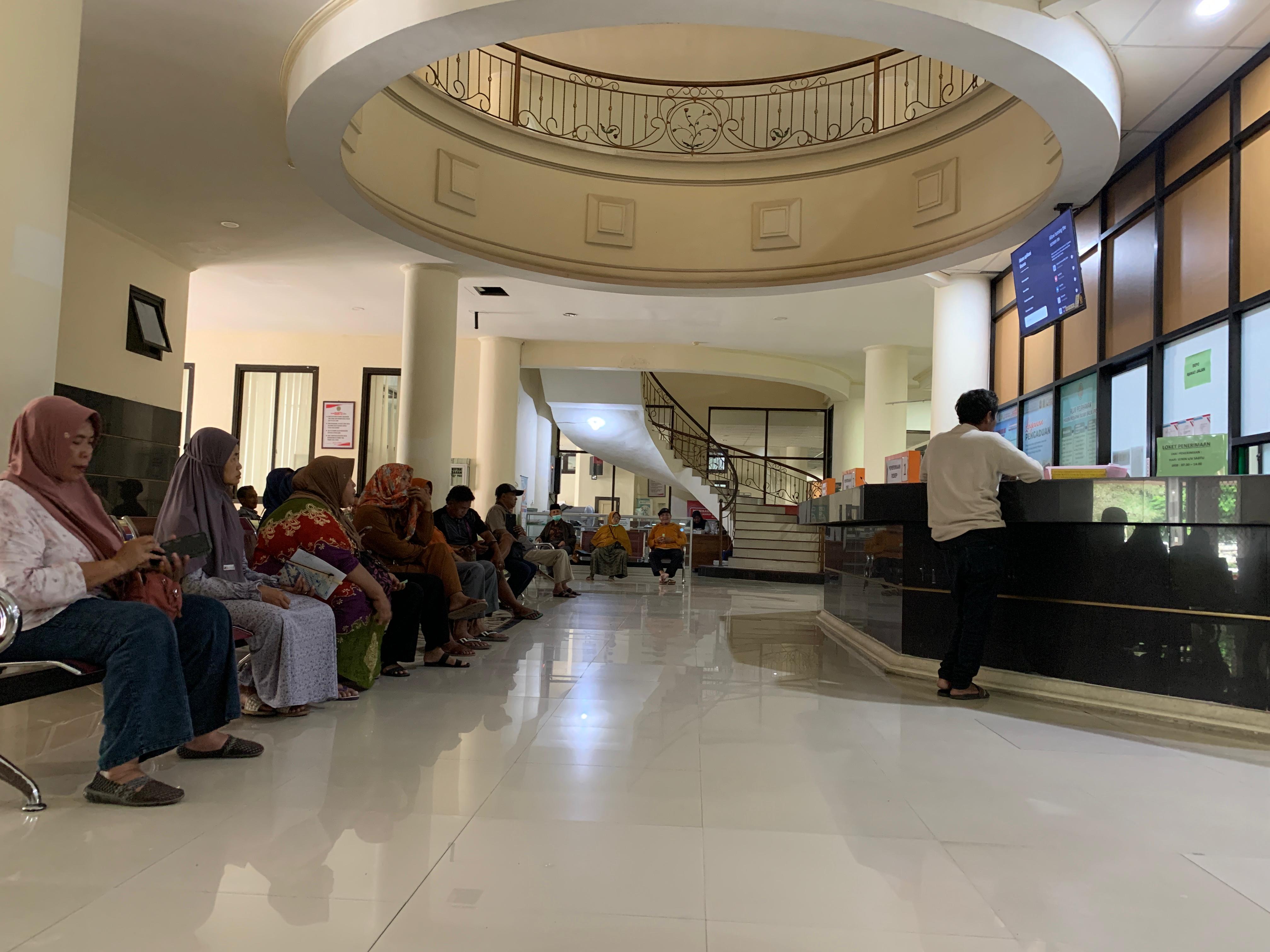 TERUS BERBENAH: Tingkat kunjungan pasien di RSUD Mardi Waluyo menunjukkan tren kenaikan seiring perbaikan layanan yang dilakukan.