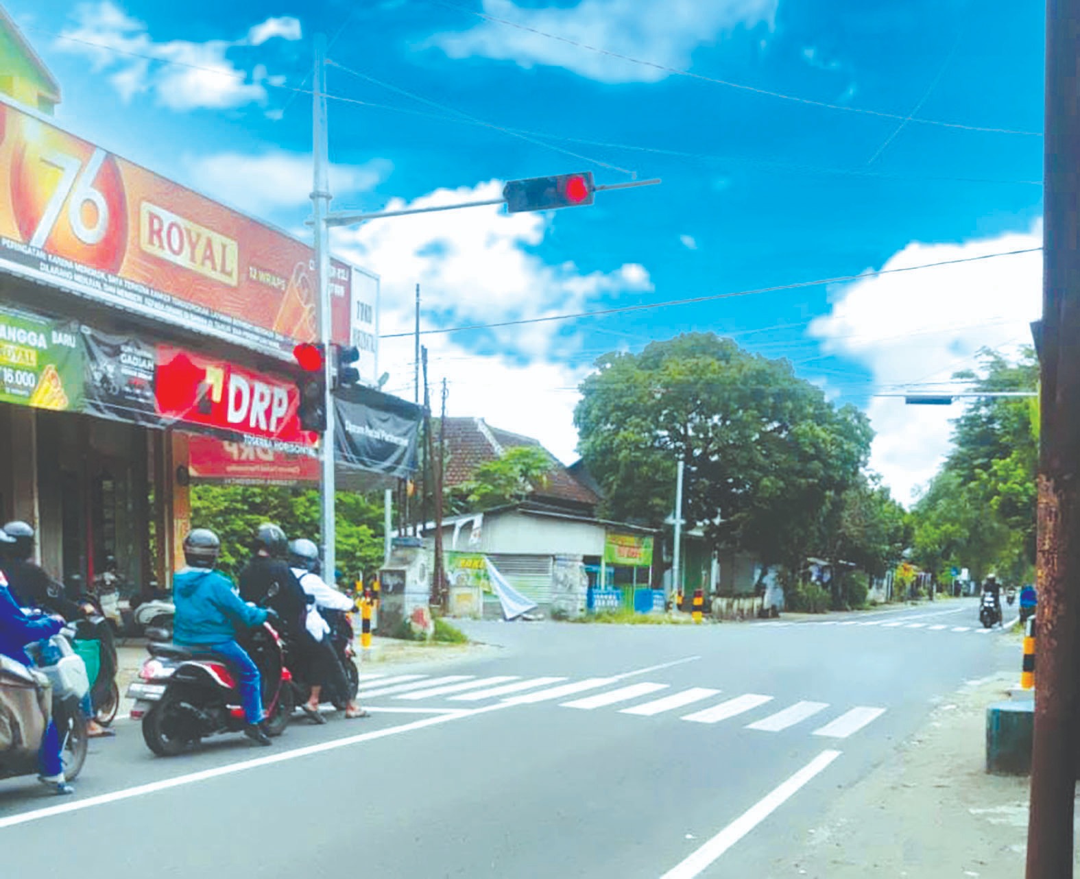 Titik traffic light baru yang berada di simpang empat Desa Kawedusan, Kecamatan Ponggok.