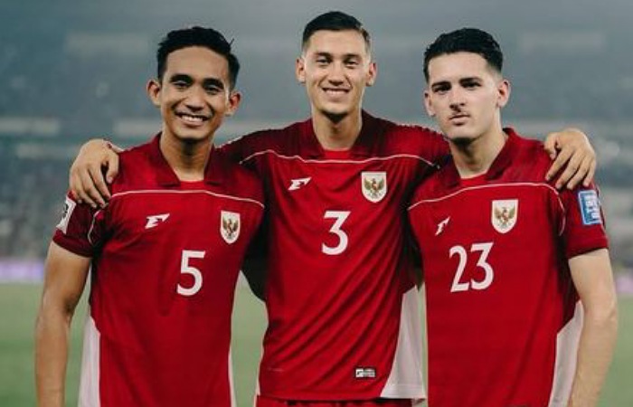 Persija buka peluang datangkan pemain diaspora lagi. Ivar Jenner dan Shayne Pattynama ikut dikaitkan jelang putaran kedua