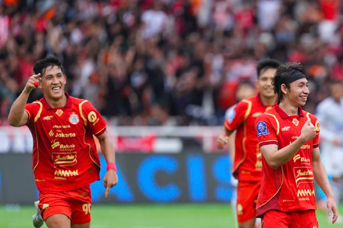 Persija Jakarta bangkit usai menang 2-0 atas Madura United di GBK. Dominasi total, Shane Patinama, Ridho, dan amunisi baru jadi sorotan