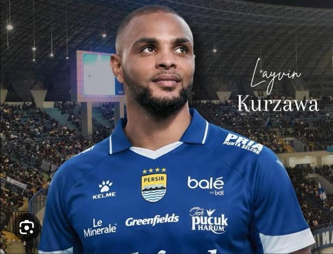 Levin Kurzawa Persib Bandung gegerkan Liga Indonesia. Eks PSG datang senyap, Persija balas dengan ambisi besar jelang Jakarta 500 tahun.