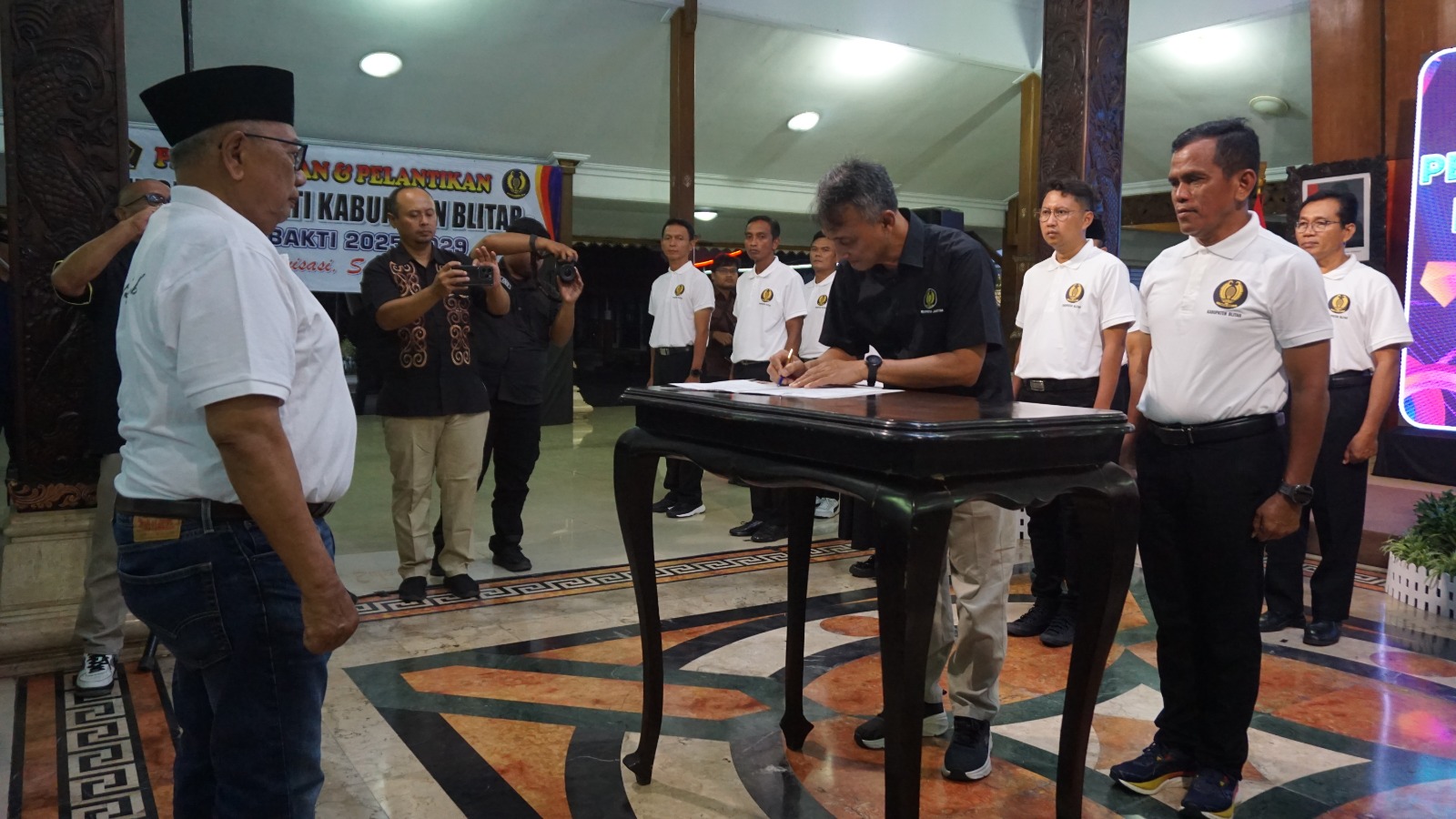 Pengukuhan dan Pelantikan Pengkab PELTI Blitar Masa Bakti 2025-2029 Diawali Eksebisi Lintas Daerah, Siap Bawa Cabor Tenis Lapangan Semakin Maju