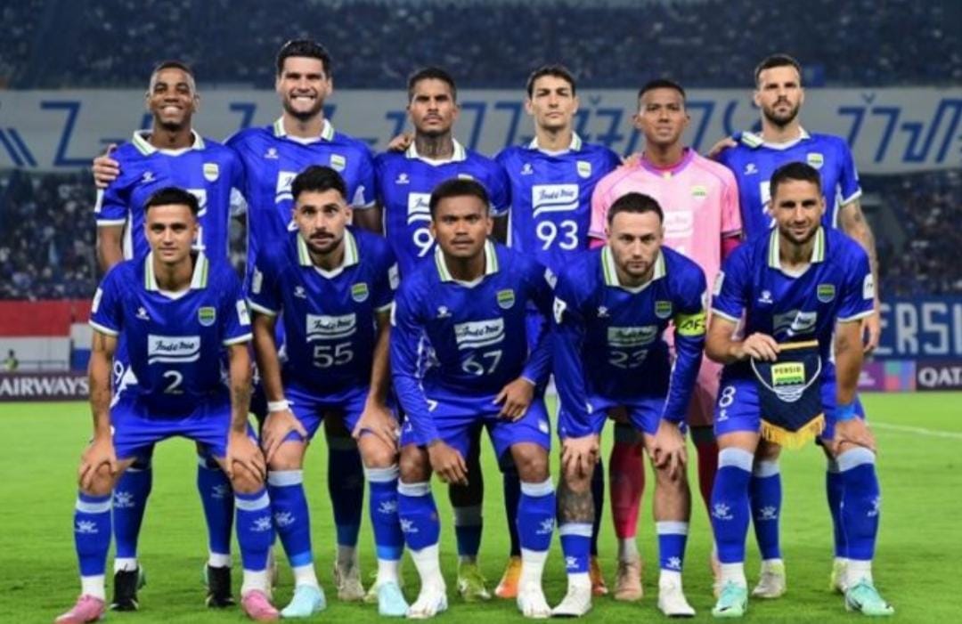 Jadwal Persib Bandung Januari 2026 penuh tantangan, dari tandang ke Persik hingga big match Persija dan laga krusial di BRI Super League.