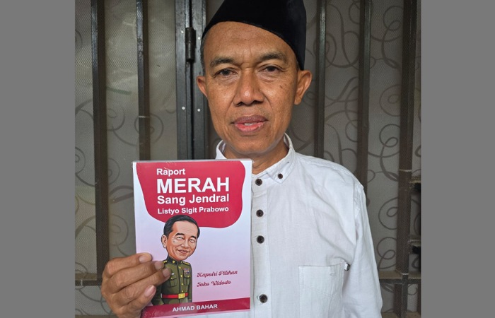 Ahmad Bahar luncurkan buku &ldquo;Raport Merah Sang Jendral Listyo Sigit Prabowo&rdquo;, mengulas kepemimpinan Kapolri dan isu demokrasi.