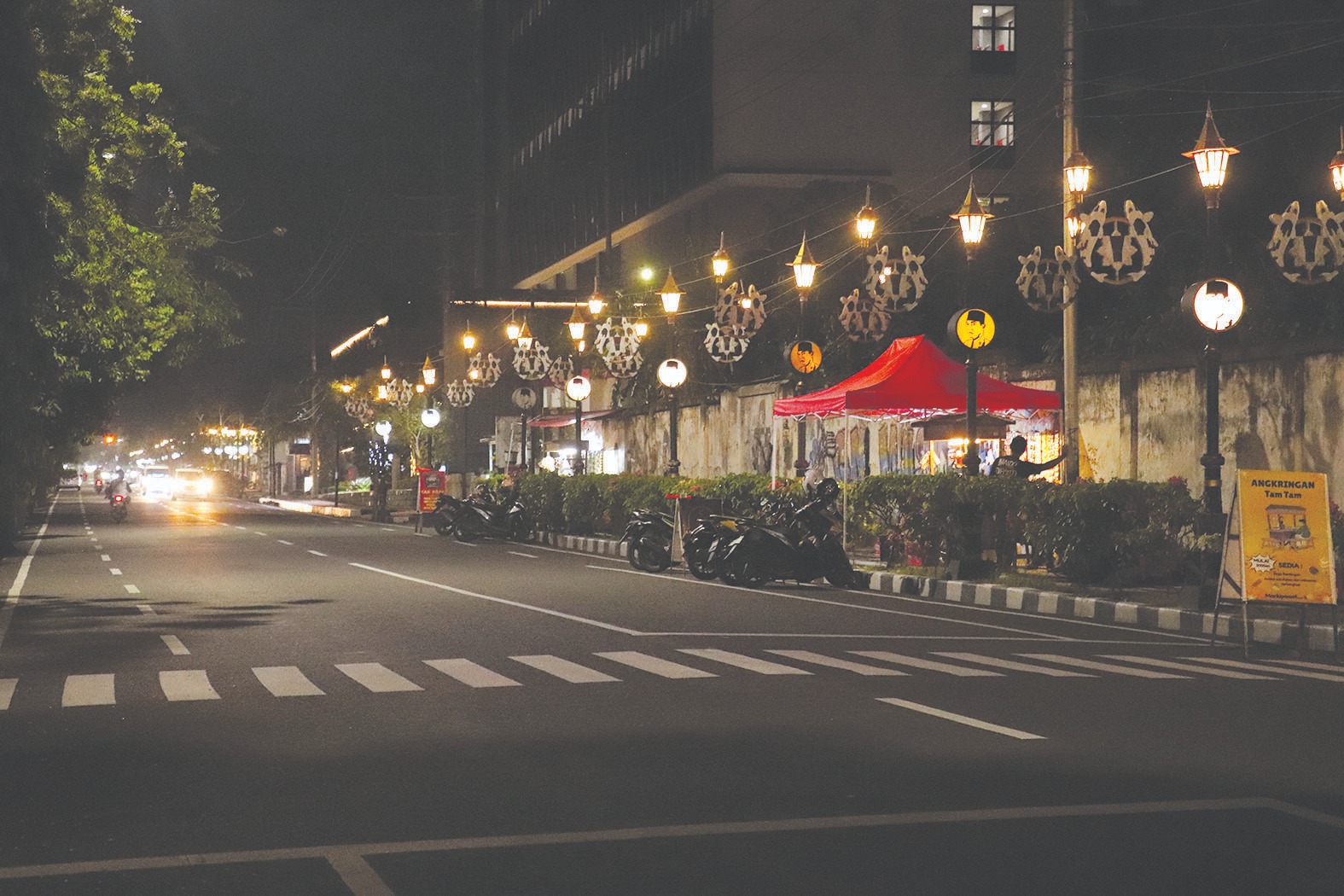 Citywalk Ir Soekarno Denyut Nadi Wisata Malam