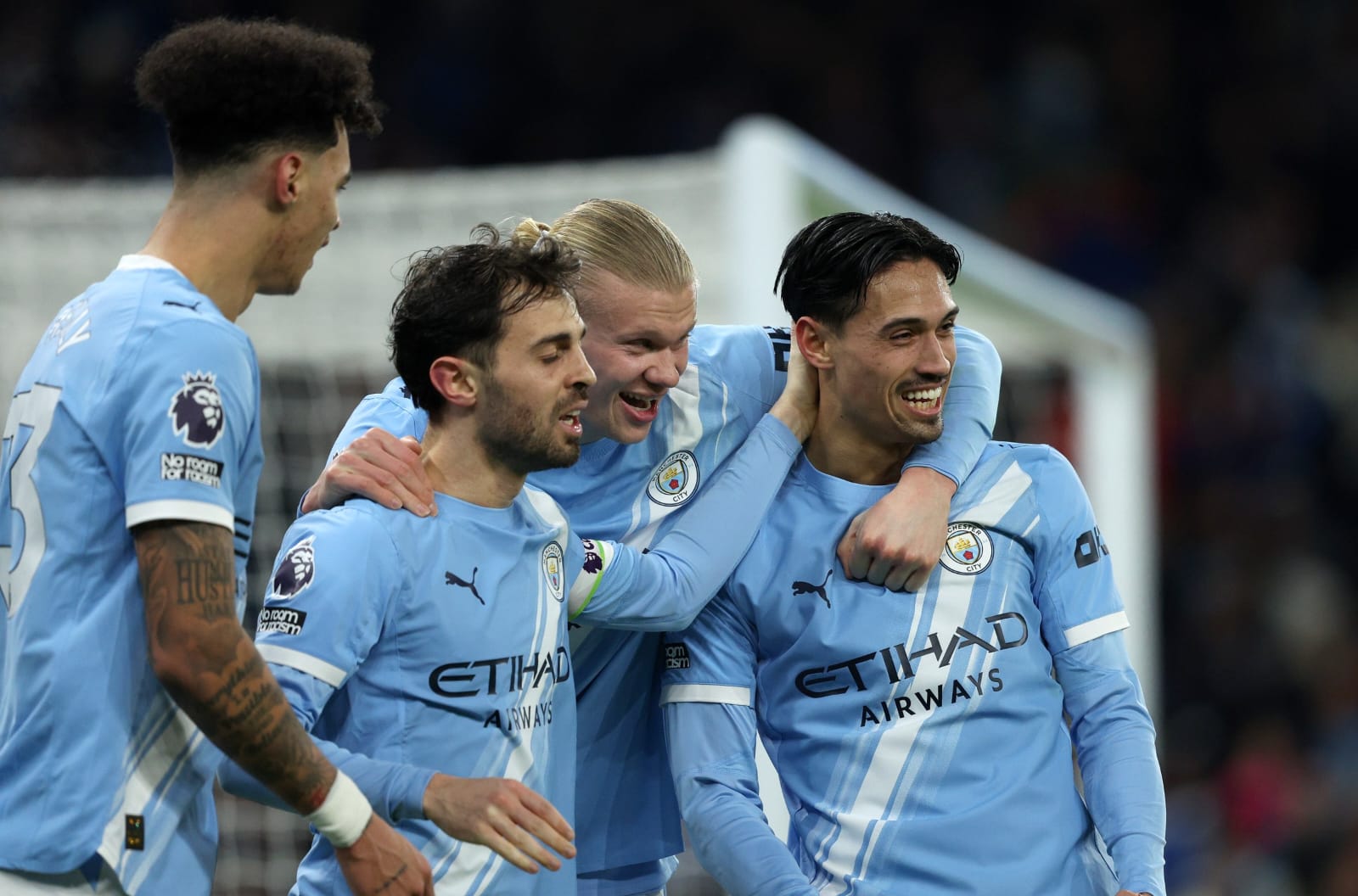 Manchester City bidik 4 pemain top di bursa transfer Januari 2026 demi kejar Arsenal dan bangkit di Liga Champions.