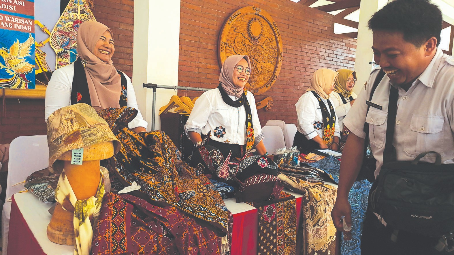 Jumlah penerbitan nomor induk berusaha (NIB) di Kabupaten Blitar mengalami lonjakan signifikan sepanjang 2025.