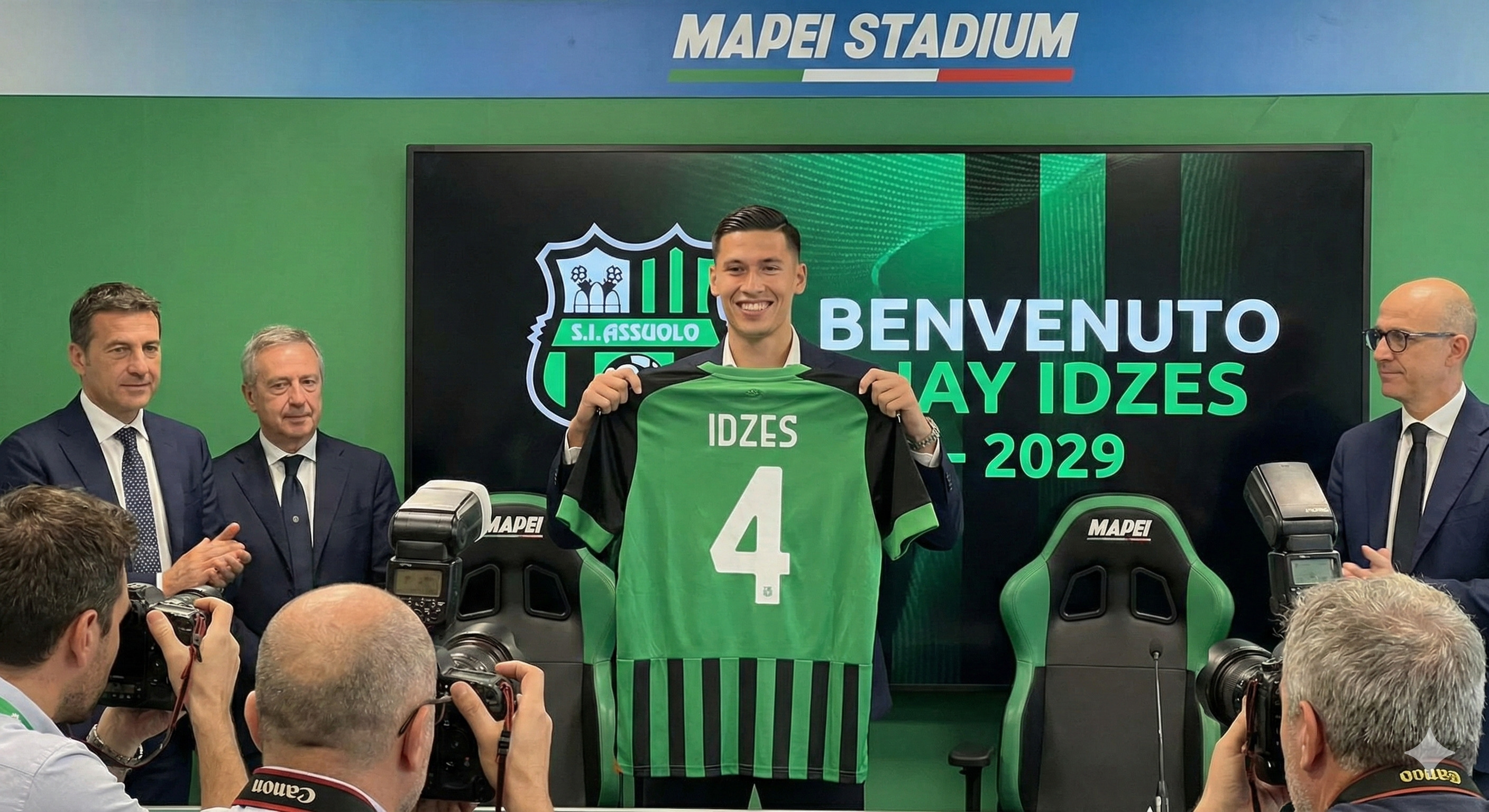 AC Milan tolak Sergio Ramos demi rekrut Jay Idzes. Terungkap gaji fantastis sang kapten Timnas dan alasan jurnalis Italia.