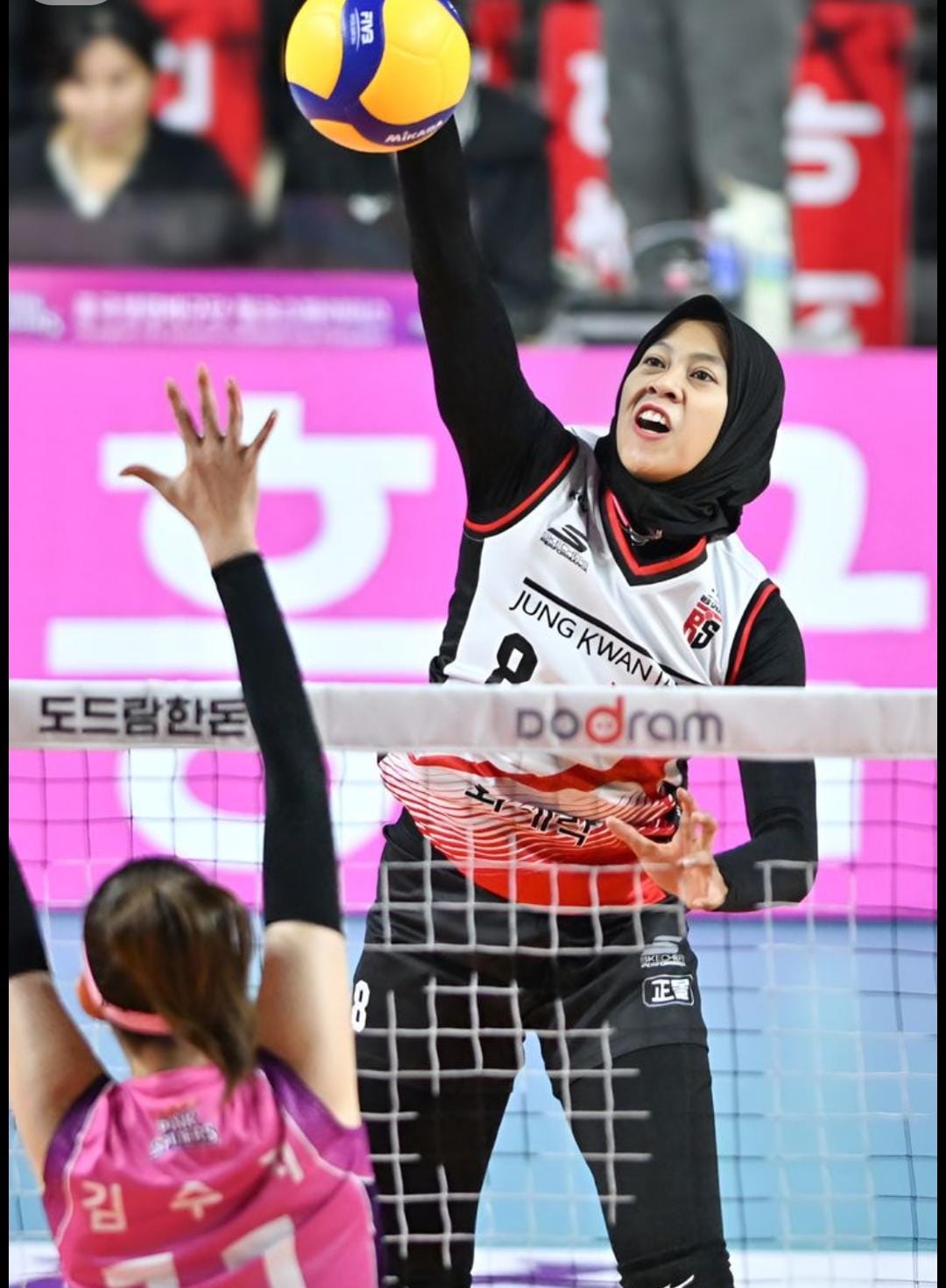 Megawati Hangestri tampil gemilang di Proliga 2026 dan membawa Jakarta Pertamina Enduro menang, hingga mendapat pengakuan dari lawan.