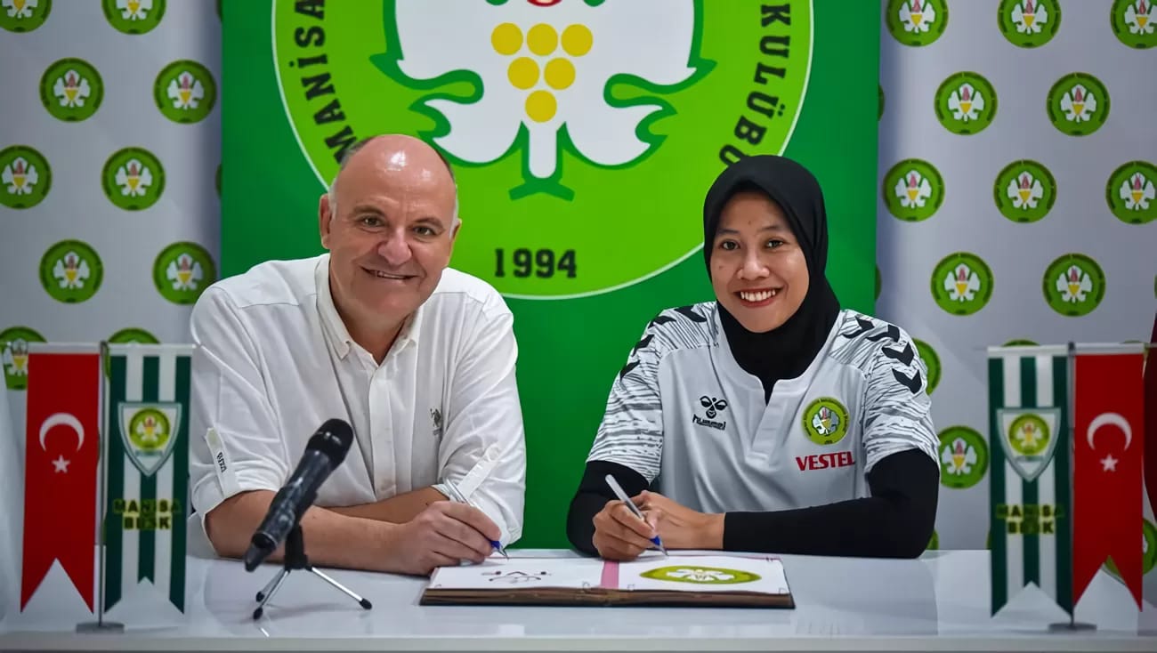 Megawati Hangestri resmi putus kontrak dengan Manisa BBSK Turki demi fokus membela timnas voli putri Indonesia jelang SEA Games 2025.