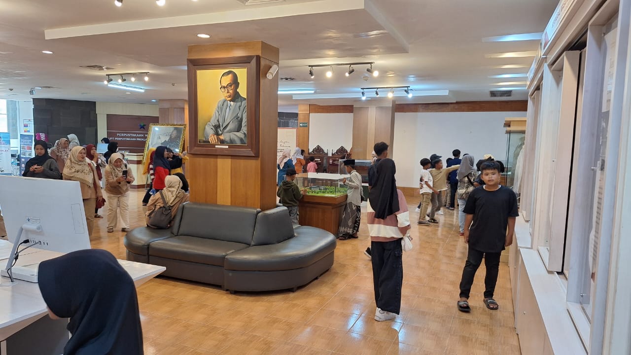 NYAMAN: Salah satu fasilitas yang tersedia di Perpustakaan Proklamator Bung Karno, Kota Blitar.