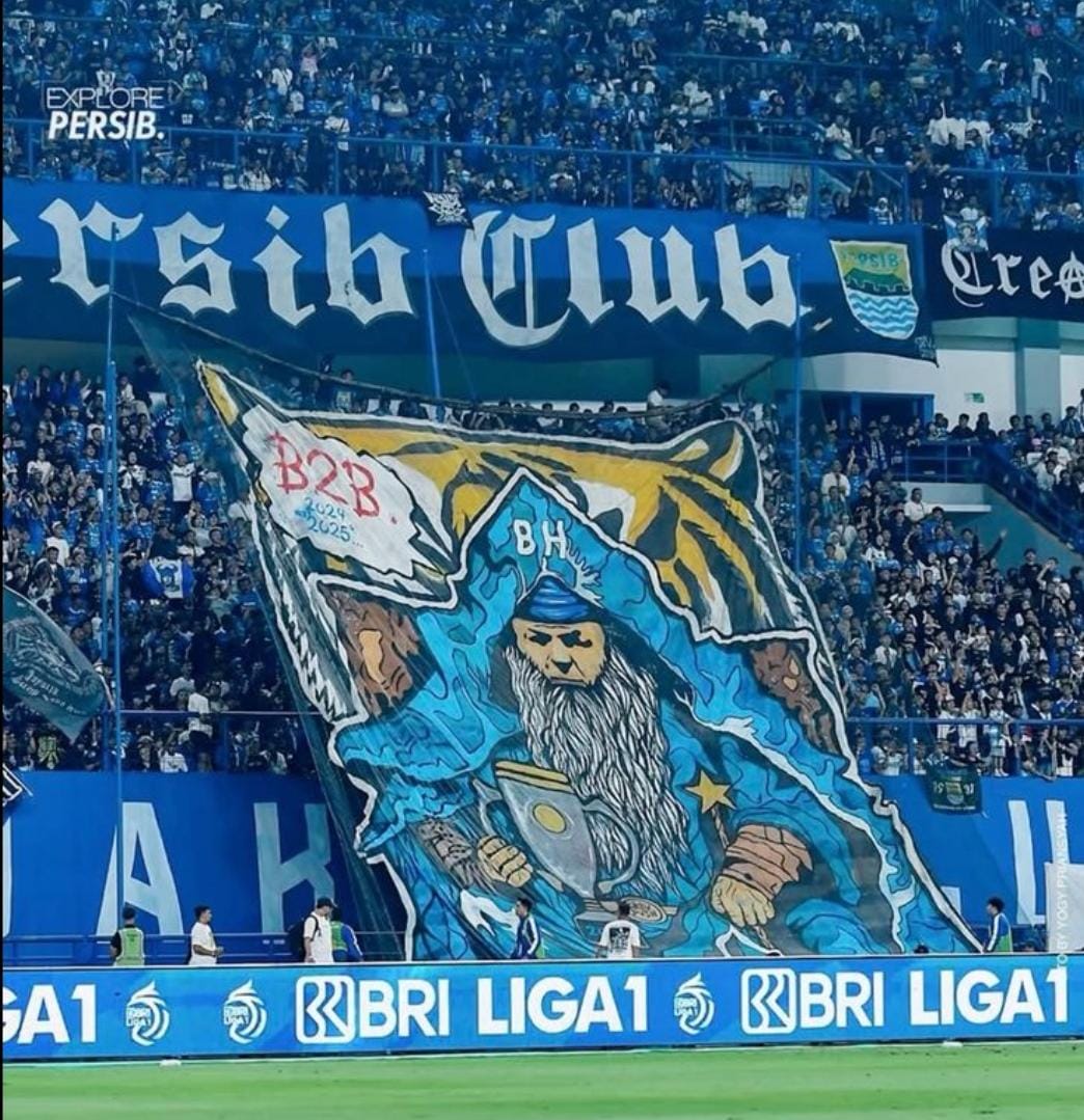 Viral klaim pujian Feri Paulus untuk Persib dan pernyataan Sergio Castel. Simak fakta sebenarnya di balik kabar tersebut.