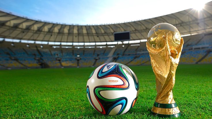 Daftar pemain sepak bola terhebat sepanjang masa dari Pele hingga Messi dan Ronaldo. Siapa paling layak disebut legenda?
