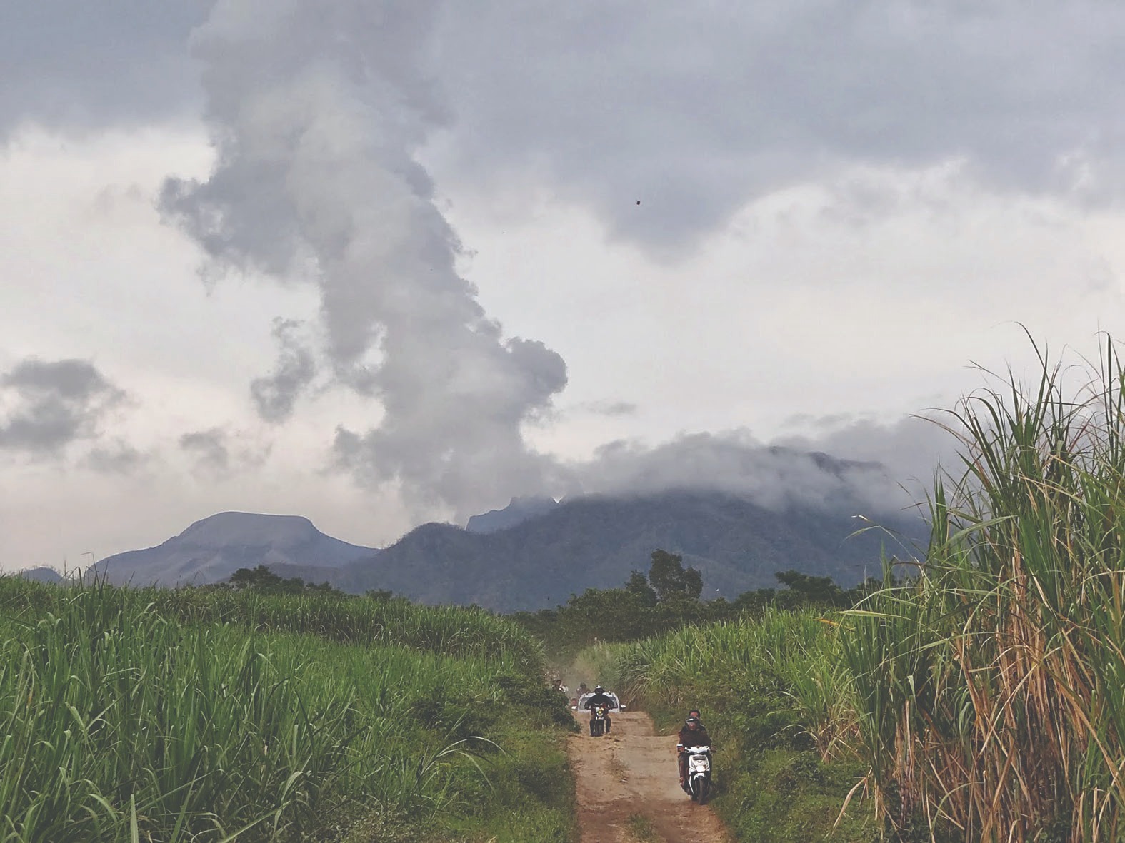 &lrm;13 Tahun Erupsi Gunung Kelud  Bawa Keluarga Mengungsi hingga Tulungagung
