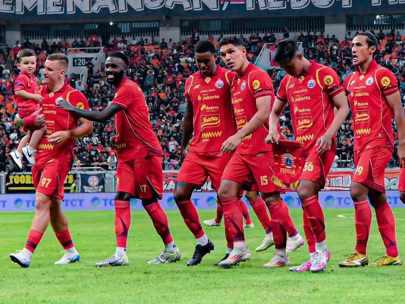 Hasil Liga 1 Super League 2026 pekan ke-21: Malut United menang 4-0, Persib Bandung masih puncaki klasemen.