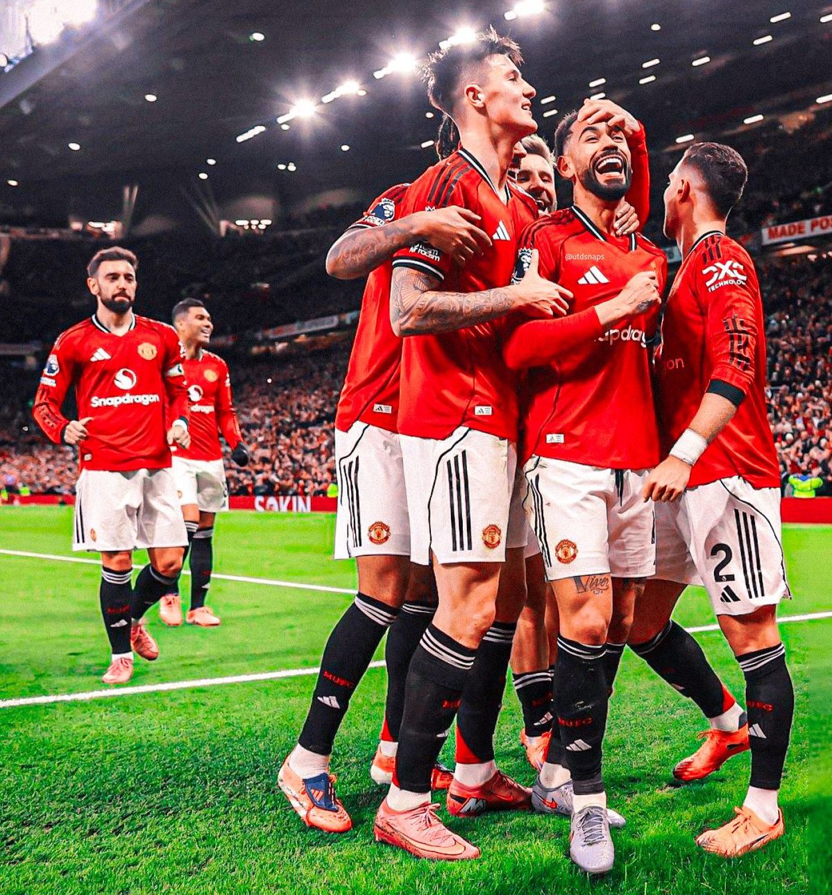 Michael Carrick bawa Manchester United raih 4 kemenangan beruntun dan ubah suasana tim jadi lebih positif.