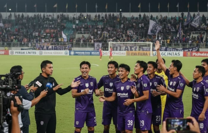 Persik Kediri naik ke peringkat 11 usai kalahkan Dewa United. Arthur Irawan puji dua sisi kekuatan Macan Putih.