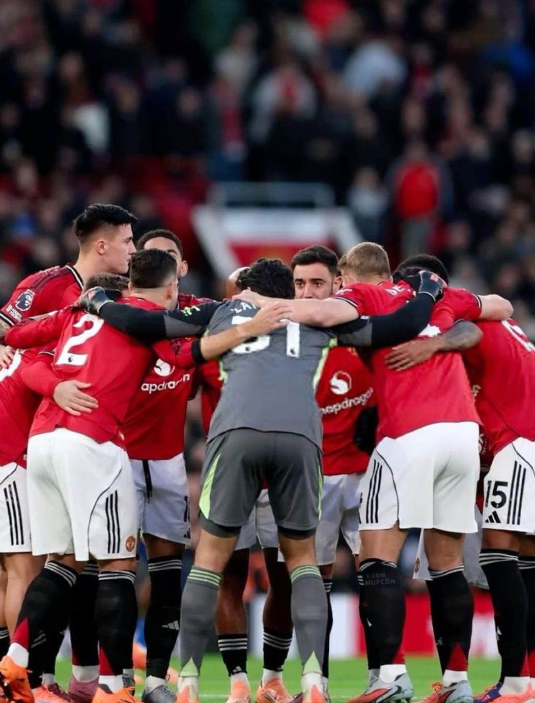 Lisandro Martinez jadi kunci perubahan Manchester United lewat kepemimpinan, pertahanan solid, dan peran penting dalam build up serangan.