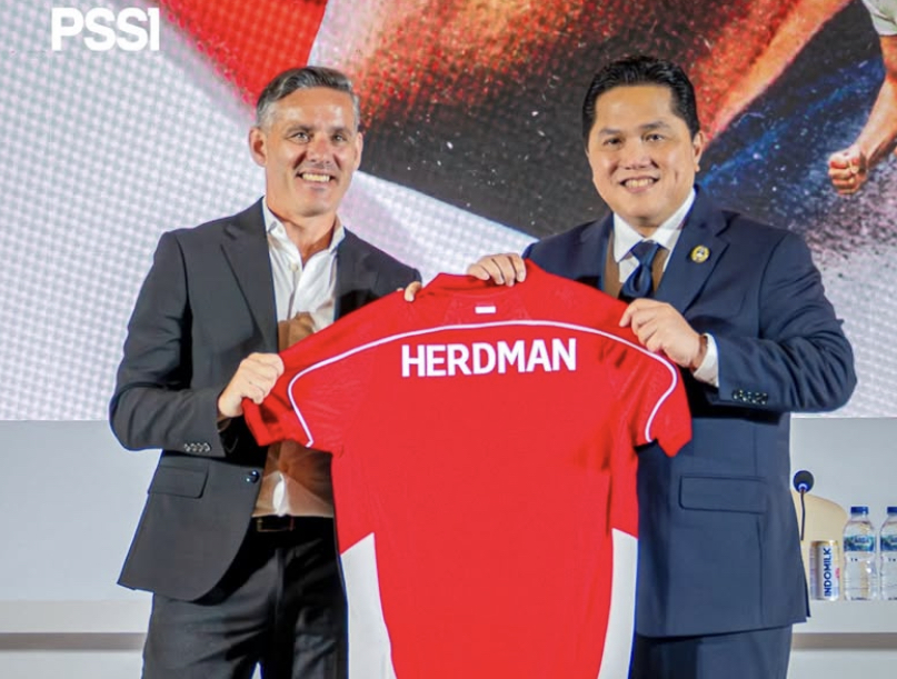 John Herdman Timnas Indonesia jadi sorotan. Bongkar taktik, formasi, dan gaya main pelatih yang sukses membawa Kanada ke Piala Dunia.