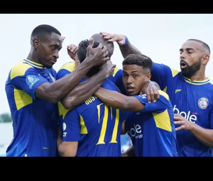 Betinho Cedera Kepala Absen Bela Arema, Singo Edan Menang Telak 3-0 dan Seruan Aremania Birukan Kanjuruhan Menggema!
