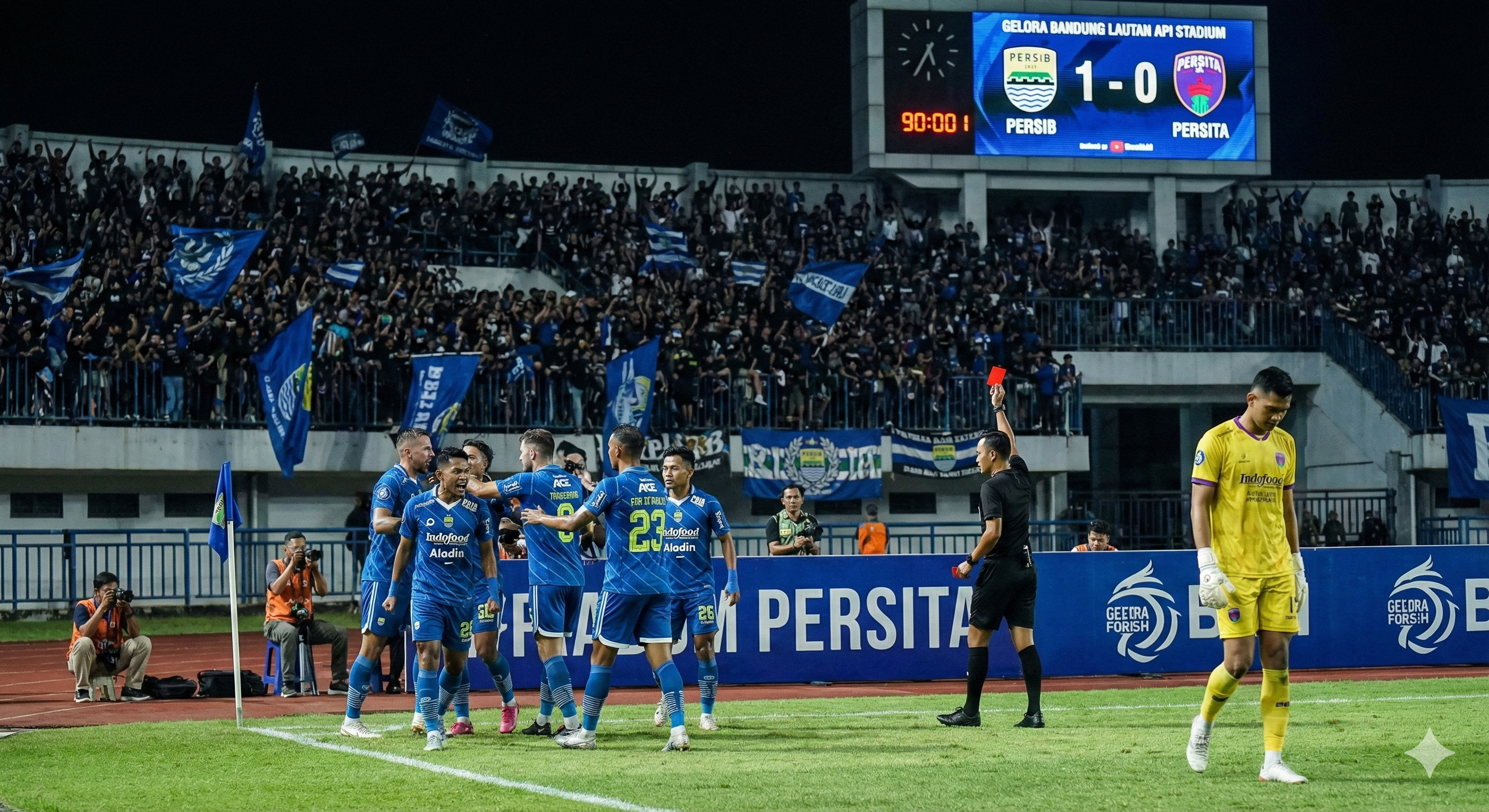 Cek hasil Persib vs Persita yang berakhir dramatis! Gol tunggal Andrew Yung dan kartu merah Igor Rodrigues pastikan kemenangan Maung Bandung
