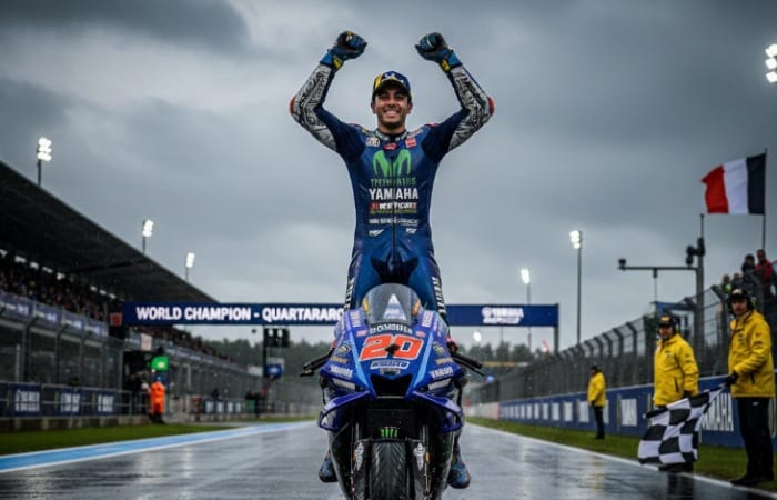 Fabio Quartararo Juara Dunia MotoGP 2021 usai musim penuh drama, penalti, dan kemenangan dominan bersama Yamaha.