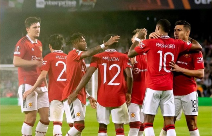 Manchester United bangkit di 2026! Sesko jadi super sub mematikan, bawa Setan Merah tembus papan atas Liga Inggris.