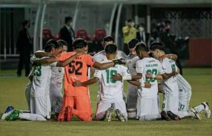 Persebaya bangkit usai kalahkan PSM Makassar, kini siap hadapi Persib dalam laga krusial awal Maret 2026.