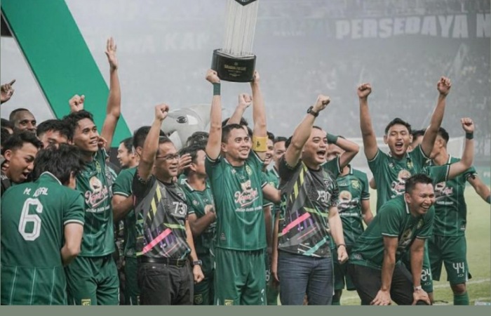 Persebaya kembali bangkit usai menang atas PSM, kini bersiap hadapi Persib dalam laga krusial musim 2026.