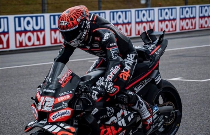 Bezzecchi mendominasi MotoGP 2026 di Thailand dan membawa Aprilia jadi penantang serius gelar juara dunia.