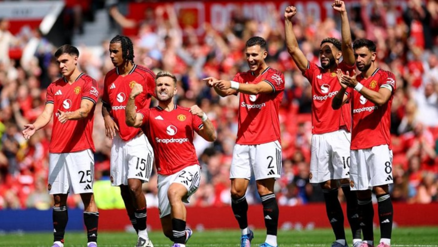 Intip gebrakan Bursa Transfer Manchester United! Kedatangan Joshua Zirkzee, perjudian bek Leny Yoro, dan rencana cuci gudang pemain yang man