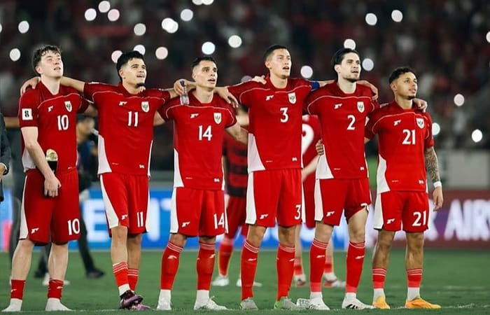 John Hertman dikabarkan ingin merekrut dua pemain Eropa untuk Timnas Indonesia. Bocoran ini muncul dari pertemuan Erick Thohir dan Menkum.